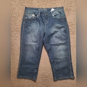 Dereon Indigo Capri Jeans